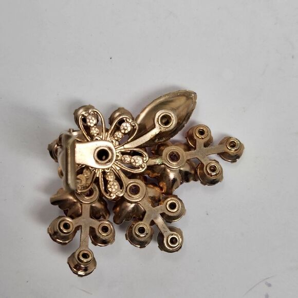 Molded Lava Glass and Aurora Borealis Rhinestone Juliana Style Spray Earrings - Picture 8 of 10